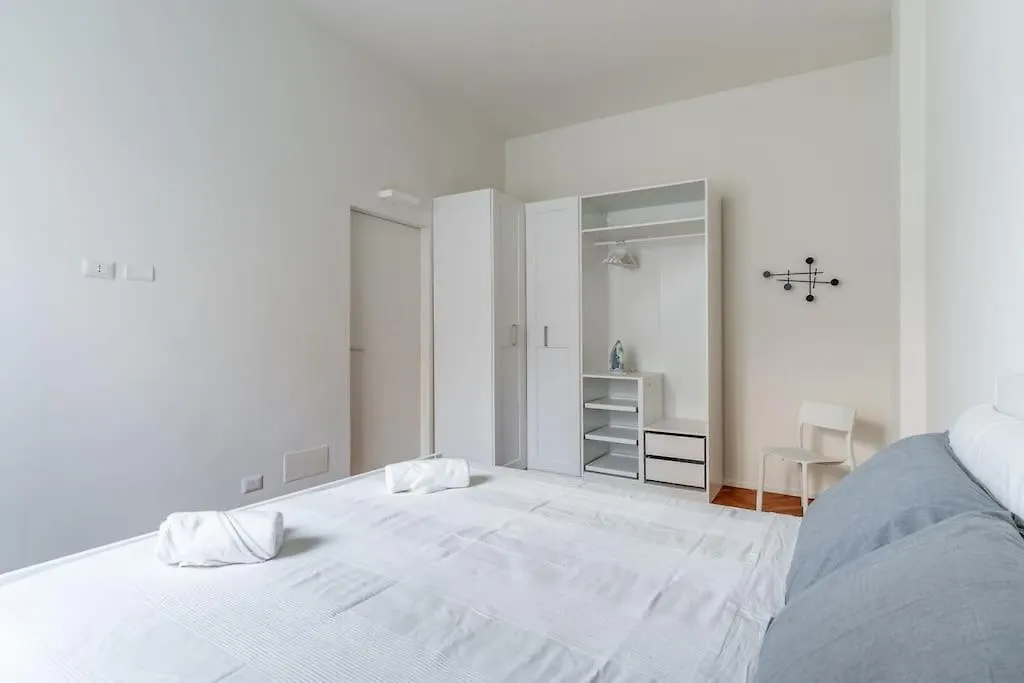 Apartment Giorgina'S One Bedroom 20 Minuts Walking To Duomo Milan Italy